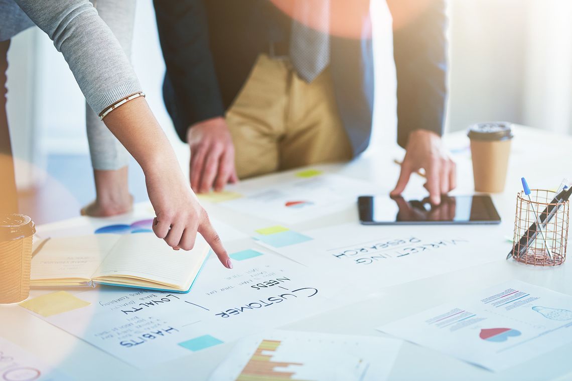 这笔账太吓人！奈李为你揭秘自建专业市场部的真实成本