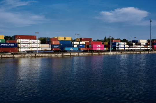 China-Europe Railway Express Upgrades "Door-to-Door" Dedicated Trains: The Precision Revolution in Land Logistics and New Tracks for SMEs