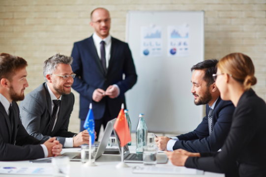 中英经贸再签新约：国际物流的“确定性”红利与数字化新考题